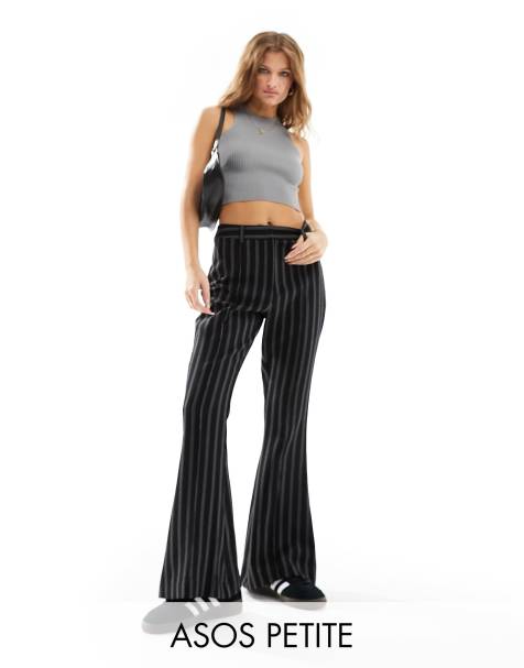 ASOS DESIGN Petite – Spodnie z rozkloszowanymi nogawkami w prążki, część zestawu - view 1