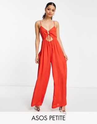 ASOS DESIGN Petite - Strand-Jumpsuit in Rot mit weitem Bein