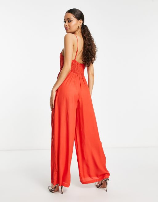 ASOS DESIGN Petite - Strandjumpsuit met wijde pijpen in rood, 2 van 4