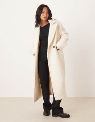 ASOS DESIGN Petite - Strukturierter Oversize-Dad-Mantel in Creme mit hohem Wollanteil-Neutral