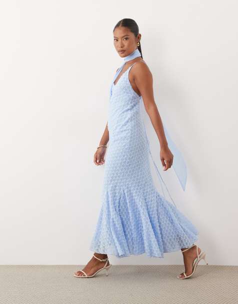 ASOS DESIGN Petite sukienka maxi na ramiączkach z ukośnym głębokim dekoltem, pełnymi klinami i detalem szalika w jasnoniebieskim kolorze - view 1