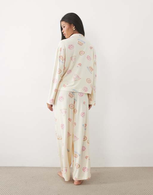 ASOS DESIGN Petite super soft long sleeve shirt & trouser pyjama set in dessert print, 4 of 4