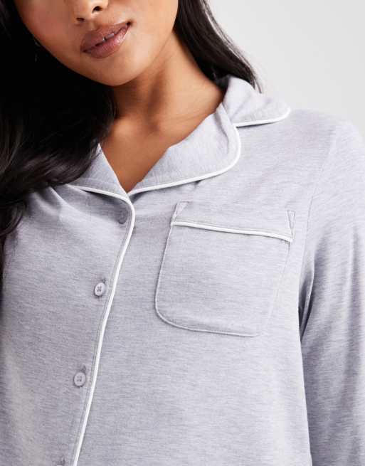 ASOS DESIGN Petite super soft long sleeve shirt & trouser pyjama set with contrast piping in grey, 3 of 4
