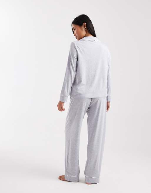 ASOS DESIGN Petite super soft long sleeve shirt & trouser pyjama set with contrast piping in grey, 4 of 4