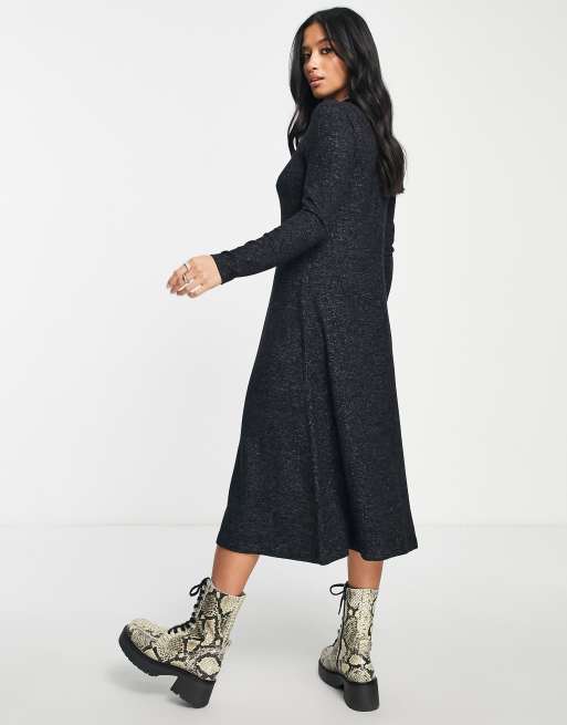 ASOS DESIGN Petite supersoft long sleeve midi swing dress in charcoal, 4 of 4