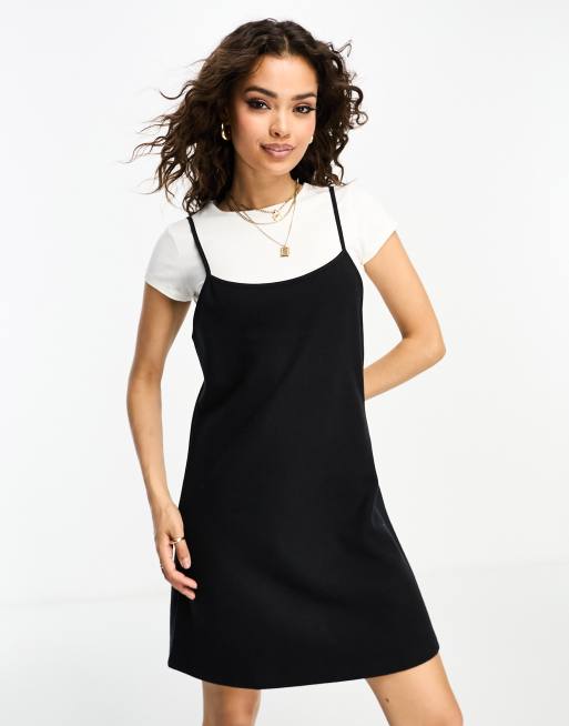 ASOS DESIGN Petite – Svart, supermjuk 2-i-1-klänning i minilängd, 4 av 4