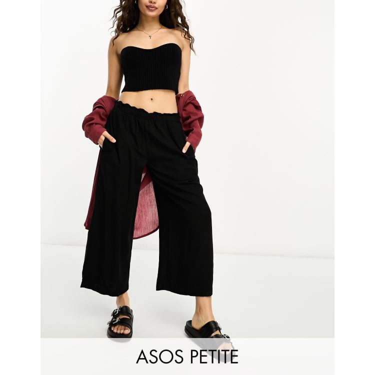 ASOS DESIGN Petite – Svarta culotte-byxor i linne