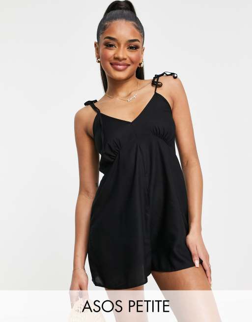 ASOS DESIGN Petite - Swing playsuit met V-hals en gestrikte schouderbandjes in zwart