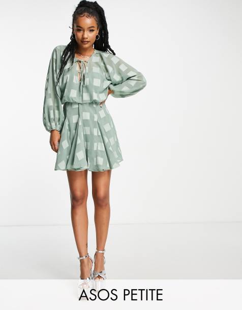ASOS DESIGN Petite – Szałwiowa sukienka mini z głębokim dekoltem i spódnicą z godetami - view 1