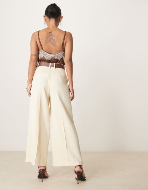 ASOS DESIGN Petite tailored ankle grazer trousers with PU belt in cream, 3 of 5