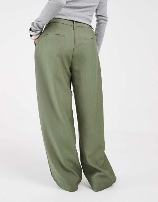 ASOS DESIGN Petite tailored arch barrel pants in khaki, 5 of 5