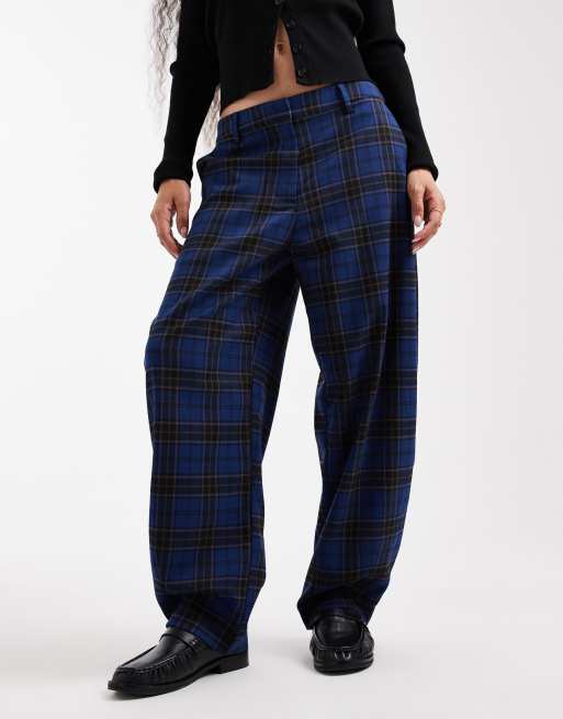 ASOS DESIGN Petite tailored barrel leg pants in blue plaid - part of a set , 4 of 5