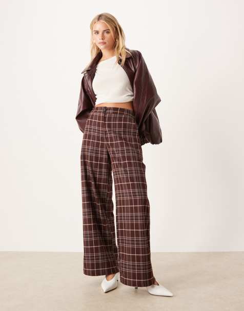 ASOS DESIGN Petite tailored relaxed straight leg trousers in burgundy check - view 1