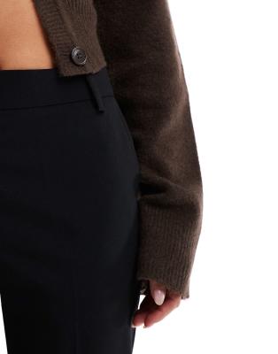 Thumbnail 4 of 5