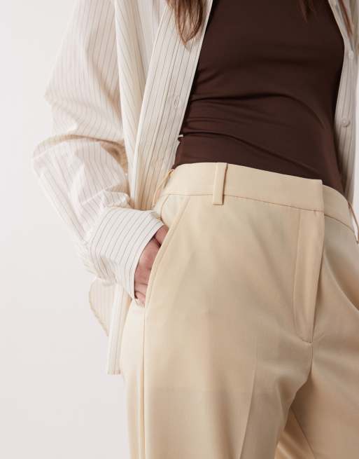 ASOS DESIGN Petite tailored slim straight trousers in buttermilk, 2 of 5