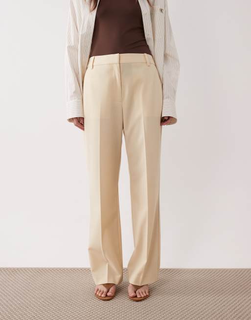 ASOS DESIGN Petite tailored slim straight trousers in buttermilk, 3 of 5