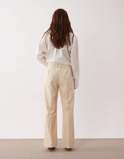 ASOS DESIGN Petite tailored slim straight trousers in buttermilk, 5 of 5