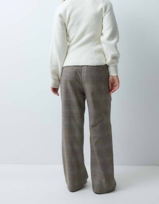 ASOS DESIGN Petite Tailored wide leg pants with pleat detail in brown check, 5 of 5