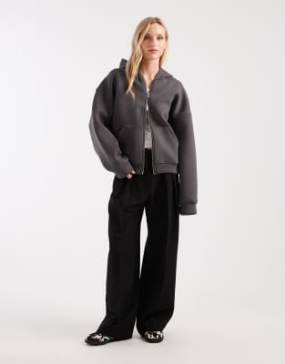 ASOS DESIGN Petite tailored wide leg trousers with pleat detail in black