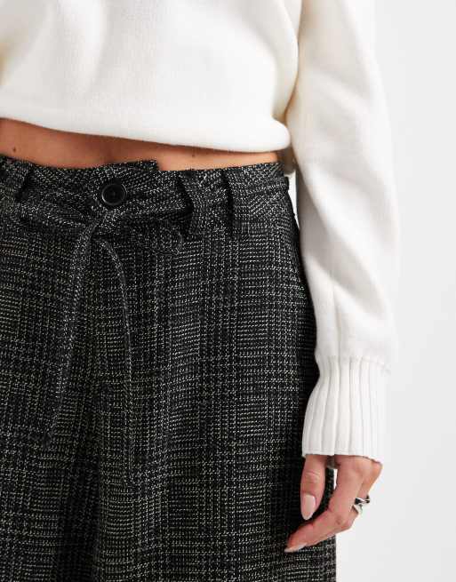 ASOS DESIGN Petite textured check barrel leg trousers with seam detail in mono, 3 of 5