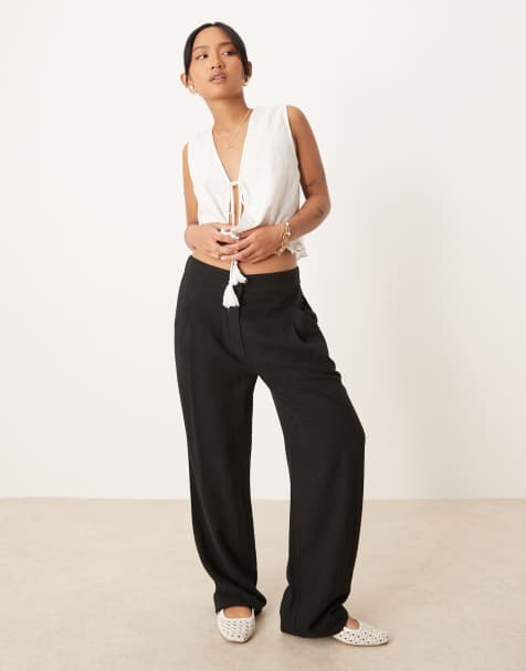 ASOS DESIGN Petite - Toelopende broek met geplooide voorkant en linnen in zwart - view 1