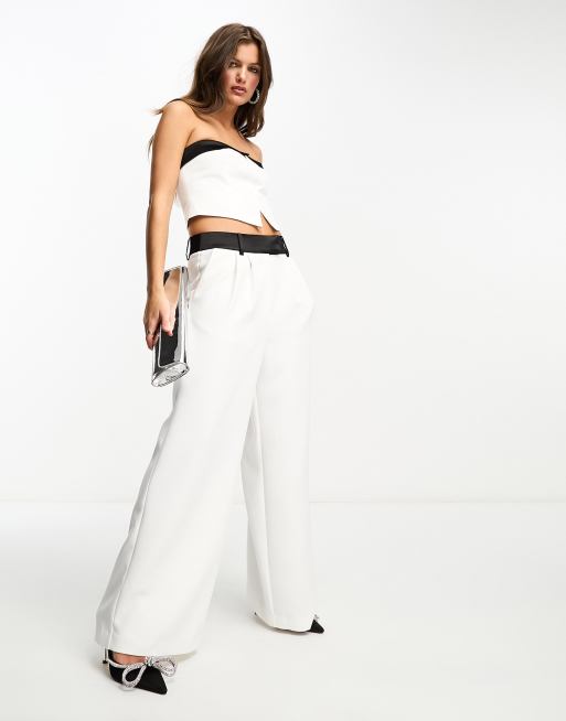 ASOS DESIGN Petite - Top bandeau style smoking - Crème, 3 de 4