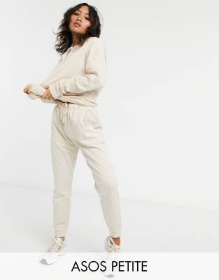 cream tracksuit