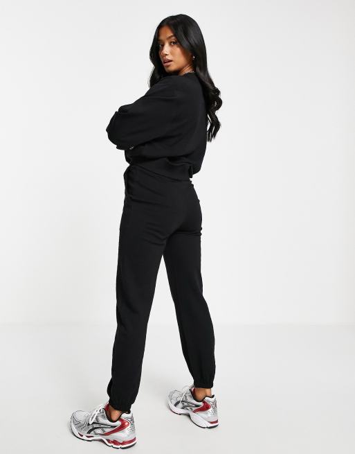 ASOS DESIGN Petite basic sweatpants in black - BLACK