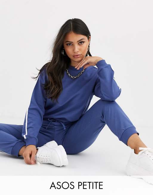 petite jogging outfit