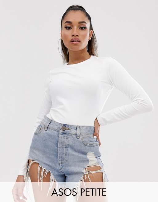 Asos Design Petite Ultimate Langarmliges Shirt Aus Bio Baumwolle Mit Schmalem Schnitt In Weiss Asos