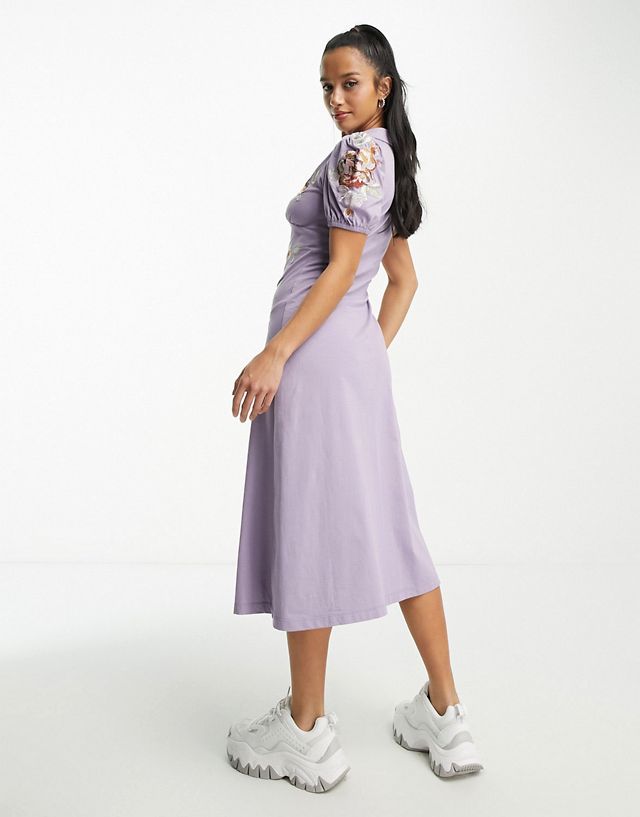 ASOS DESIGN Petite ultimate midi tea dress with collar and floral embroidery in lilac GN11281