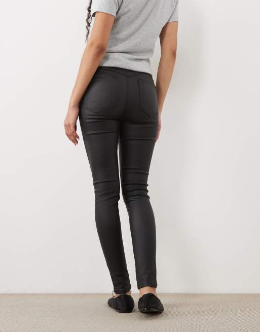 ASOS DESIGN Petite ultimate skinny jeans in coated black, 4 of 5