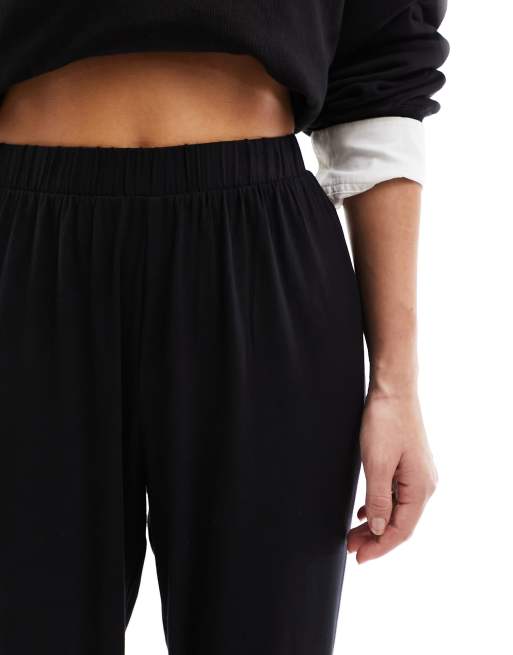 ASOS DESIGN Petite - Ultimate - Sorte joggingbukser i jersey , 3 af 4