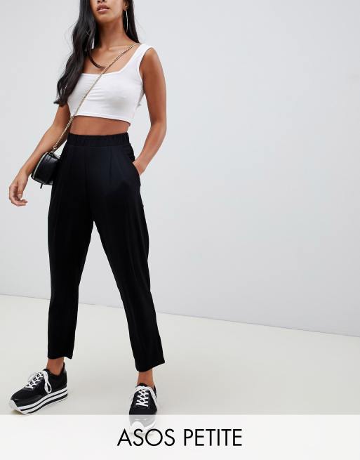 ASOS DESIGN – Petite – Ultimate – Svarta peg-byxor i jersey