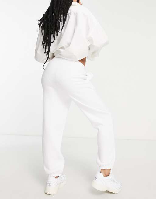 ASOS DESIGN Petite ultimate sweatpants in white