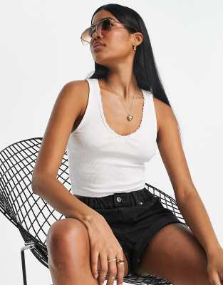 lace v neck tank top