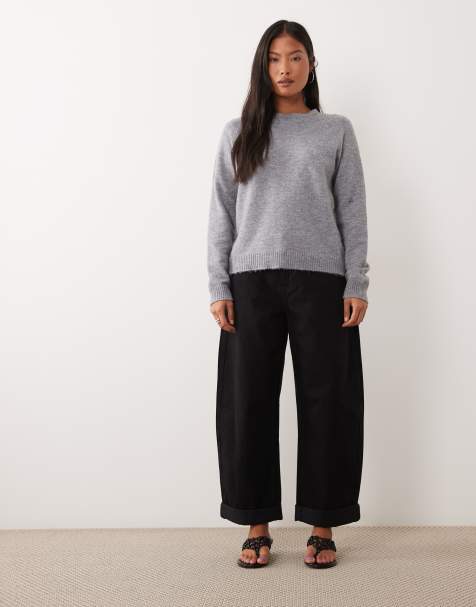 ASOS DESIGN Petite - vaqueros mom holgados negros con bajo vuelto - view 1