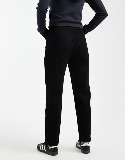 ASOS DESIGN Petite - Vaqueros mom negros de corte slim, 2 de 5