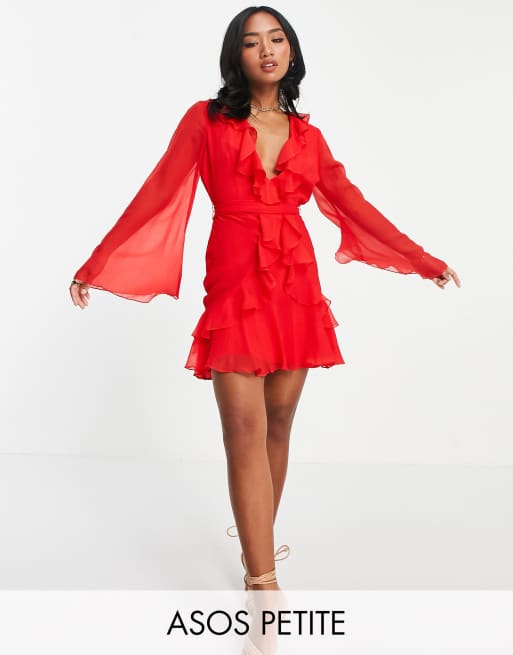 ASOS DESIGN Petite - Vestito corto con volant allacciato in vita e con maniche svasate rosso
