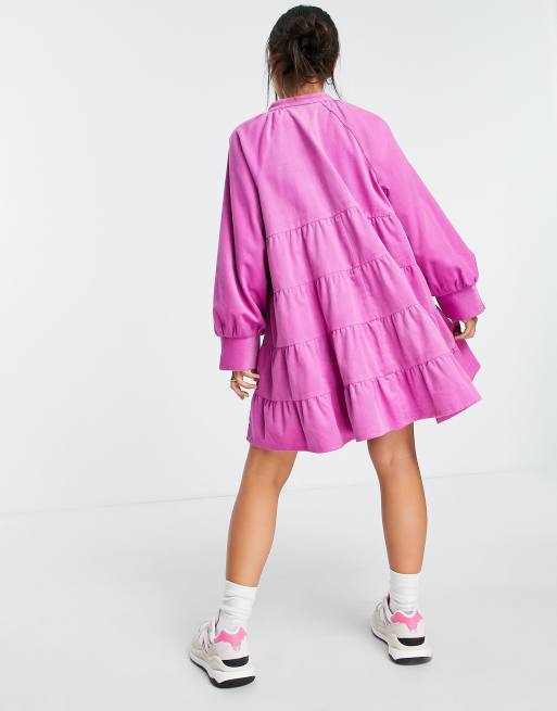 ASOS DESIGN Petite - Vestito grembiule corto rosa a coste a balze, 4 di 4