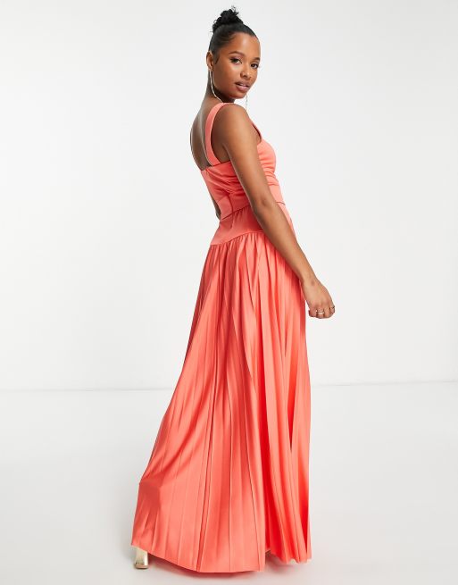 ASOS DESIGN Petite Vestito lungo a pieghe con scollo squadrato e