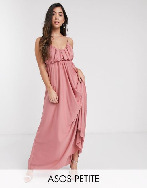 ASOS DESIGN Petite - Vestito lungo con scollo profondo, spalline sottili e top sblusato rosa tenue