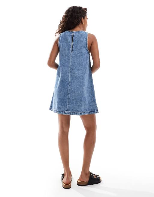 ASOS DESIGN Petite - Vestito svasato in denim lavaggio blu medio con scollo a barchetta, 3 di 4