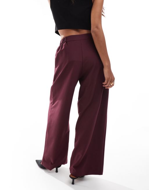 ASOS DESIGN Petite – Vinröda, figursydda byxor med raka ben och avslappnad passform , 2 av 5
