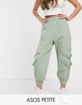 jogger with pockets