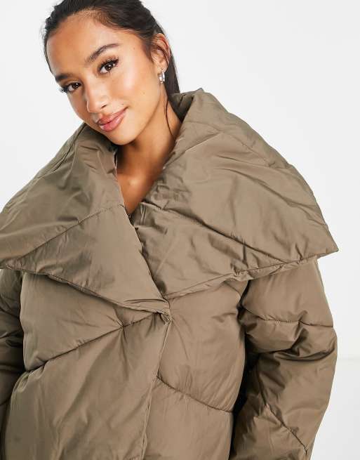 Waterfall puffer outlet jacket