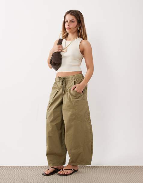 ASOS DESIGN Petite – Wciągane spodnie barrel w kolorze khaki - view 1