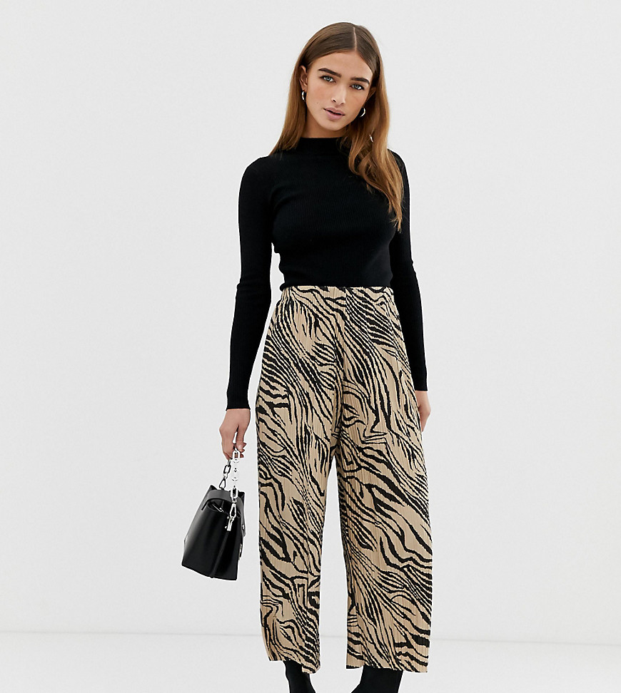 ASOS DESIGN – Petite – zebramönstrade culotte-byxor med veck-Flerfärgad