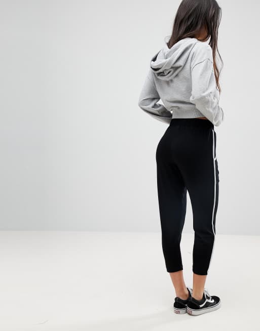 ASOS DESIGN Petite – Zwężane spodnie z kontrastującą wstawką, 2 z 4