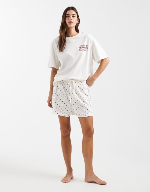ASOS DESIGN - Pigiama con T-shirt oversize e pantaloncini rosso con grafica Slow Mornings, 2 di 4